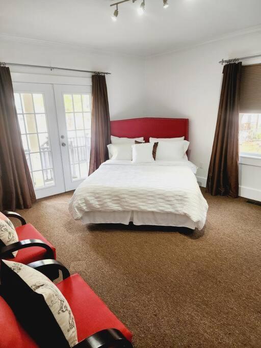 Charming And Comfortable! Medford Eksteriør bilde